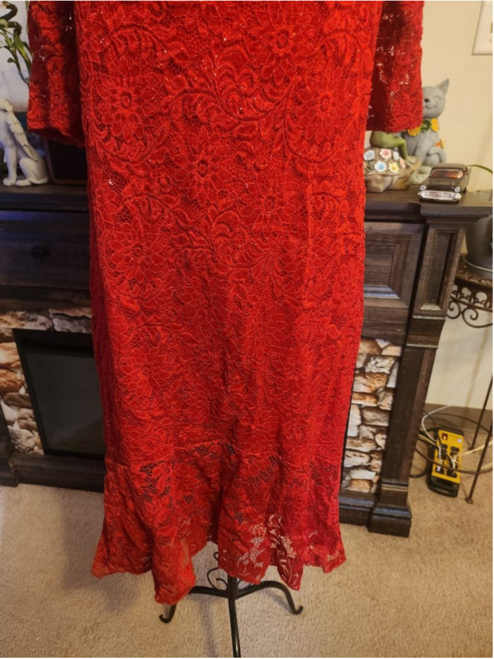 Bluebell Red off shoulders Lace Dress Size Large in ptp 22 inches - Picture 4 of 10